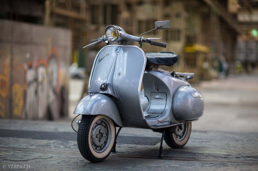 Веспа мотороллер