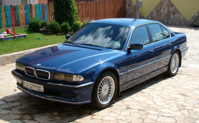 БМВ 7 кузов е38
