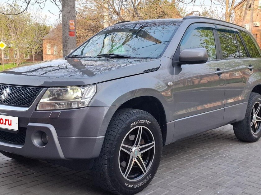Suzuki grand vitara 2010