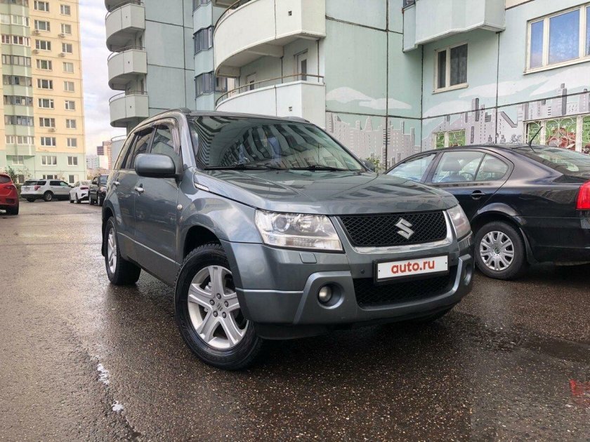 Гранд Витара серая