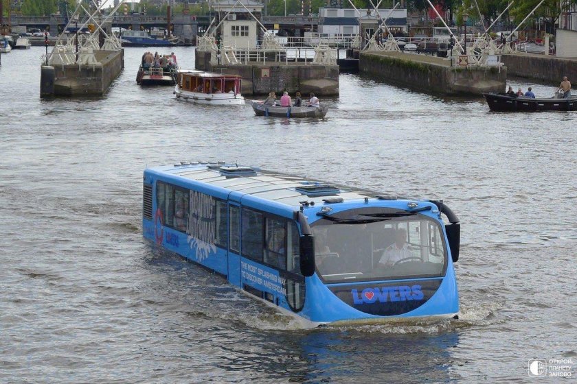 Автобус амфибия Нидерланды