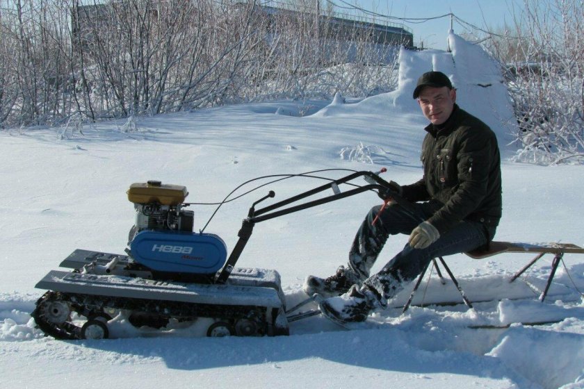 Снегоходная приставка к мотоблоку Нева