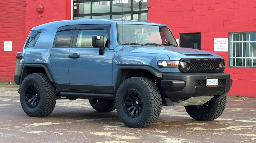 Тойота FJ Cruiser