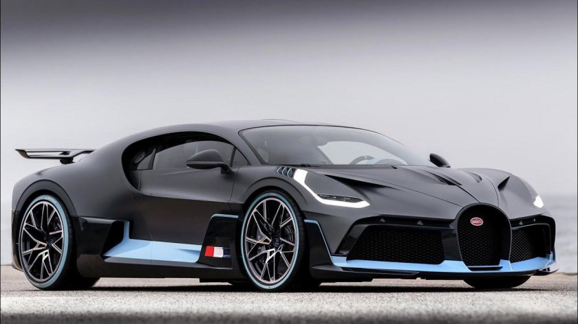 Спорткар Бугатти ЧИРОН