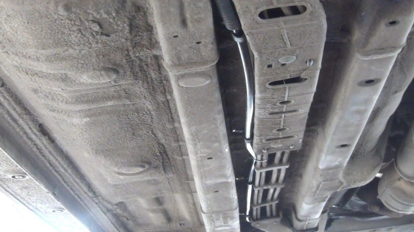 Защита топливных трубок Kia Rio 2