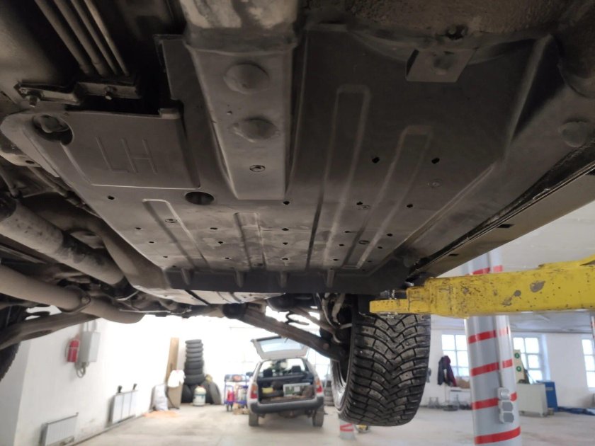 Днище Киа СИД 2013