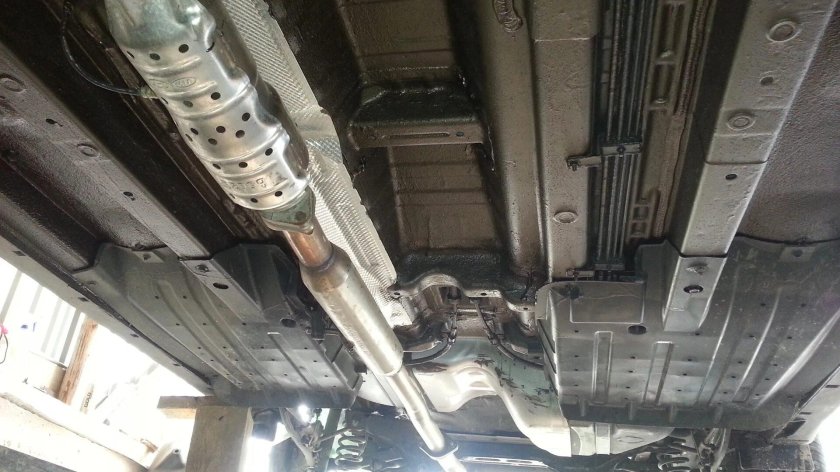 Kia Sportage 4 днище