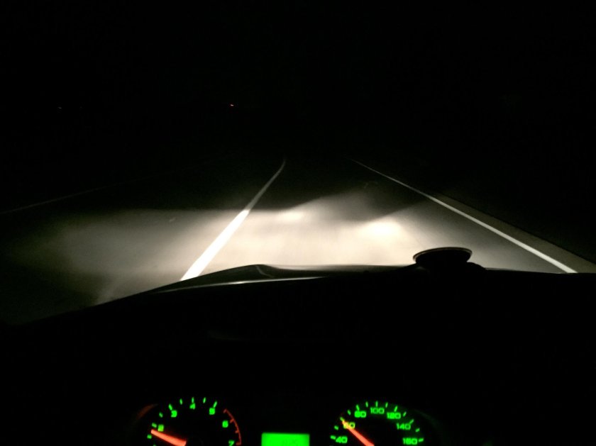 Лада Гранта спидометр 200 ночью