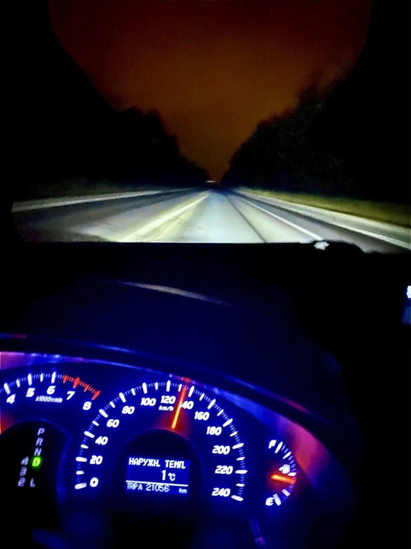 Камри ночью 200км