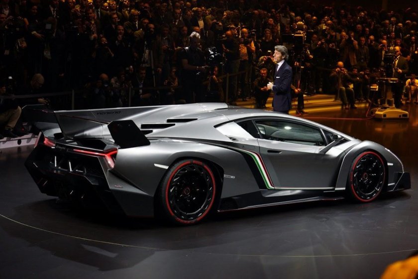 Ламборджини Венено