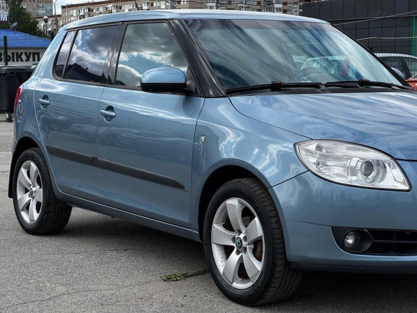 Шкода фабия 1.2 2008