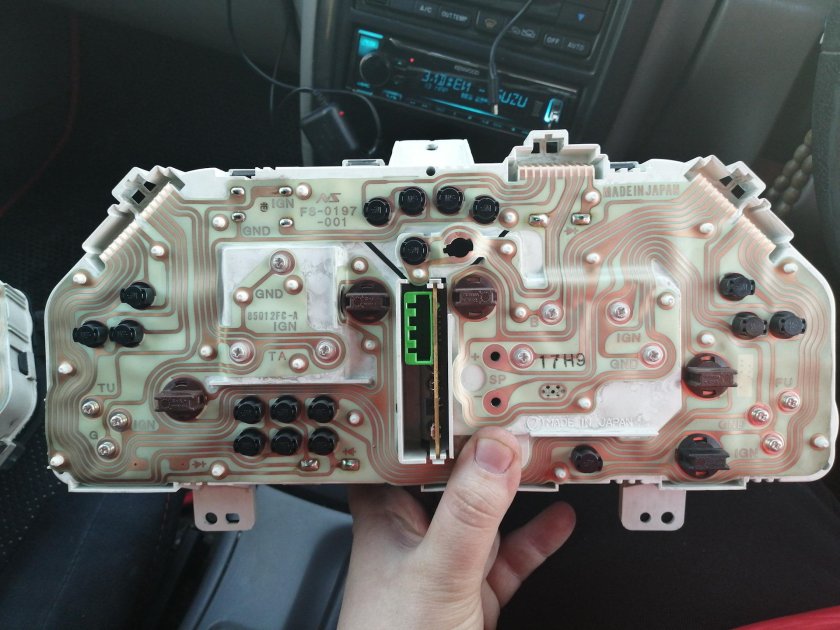 Лампочки в приборную панель на Форестер сф5