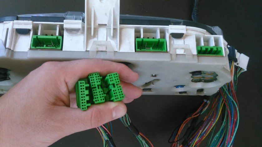 Субару Форестер sf5 фишки магнитолы