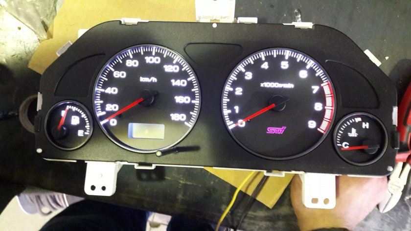 Субару Форестер сф5 панель приборов