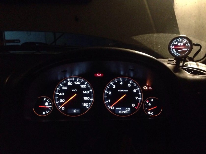 Приборная панель Субару Форестер sg5 оптитрон