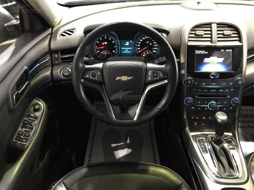 Chevrolet Malibu 2 Salon