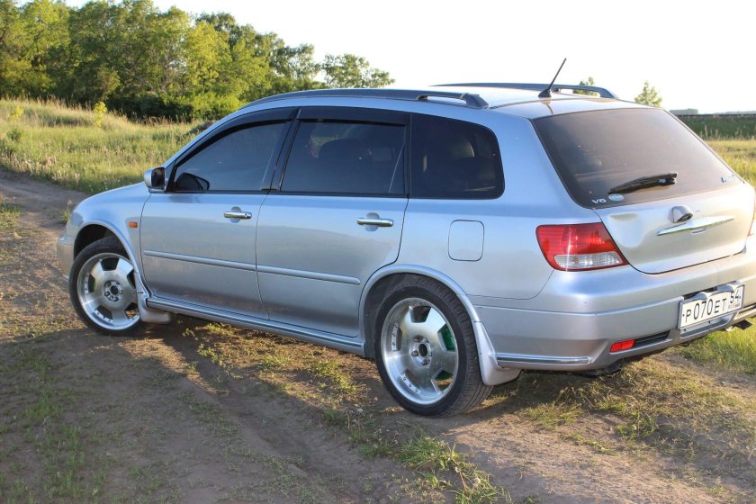 Хонда универсал авансир