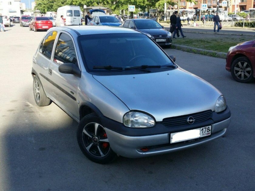 Опель корса 1999