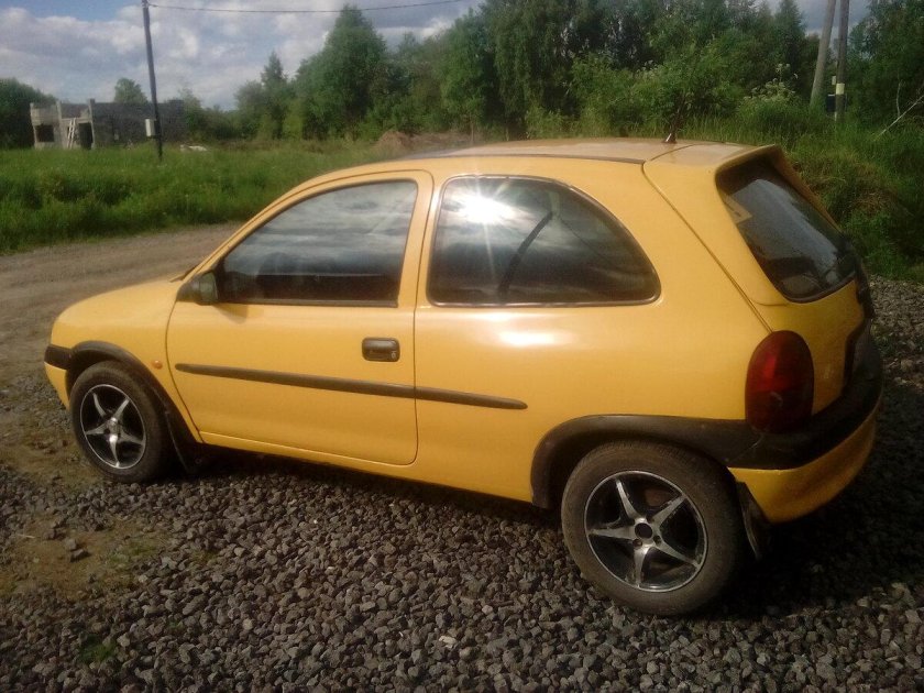 Опель корса 1999