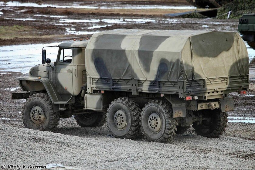 Урал 4320 6x6