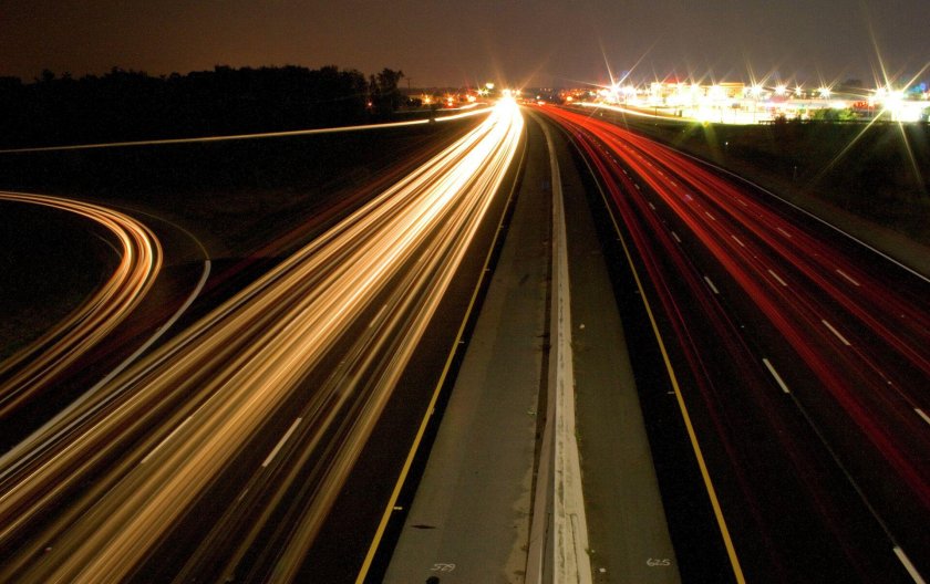 Ночная автомагистраль