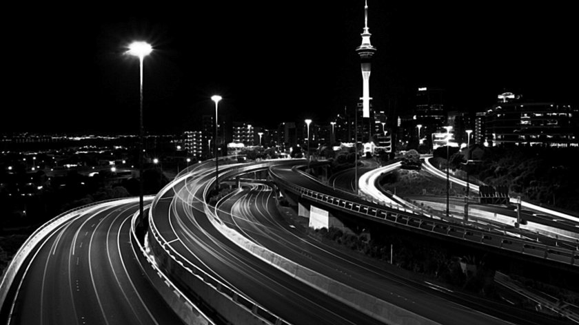 Город дорога черно белая