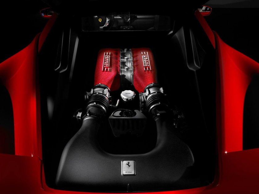 Ferrari 458 engine