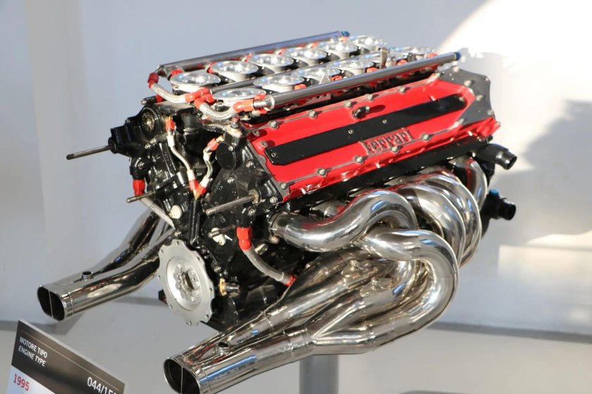 Ferrari Enzo engine