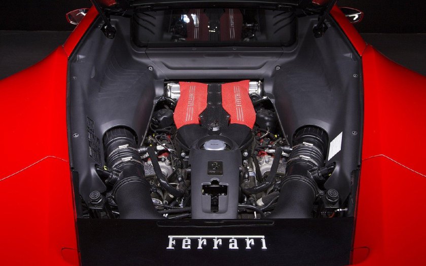 Двигатель Феррари 488