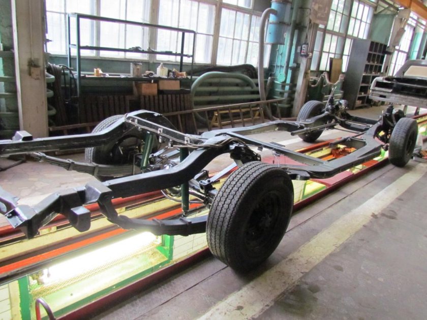 Рама ЗИЛ 4104