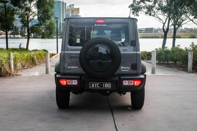 Сузуки Джимни 2022