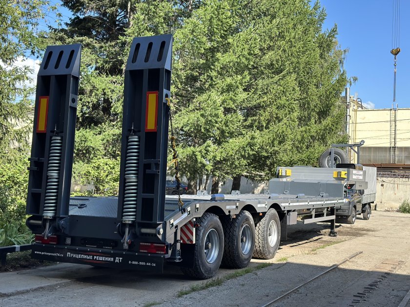 Низкорамный полуприцеп