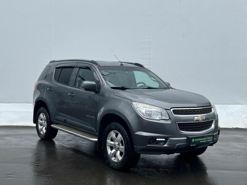 Chevrolet trailblazer 2