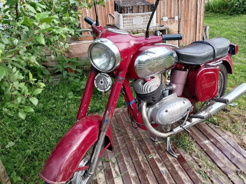 Мотоцикл ява 350 старушка