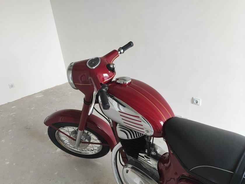 Мотоцикл ява 250