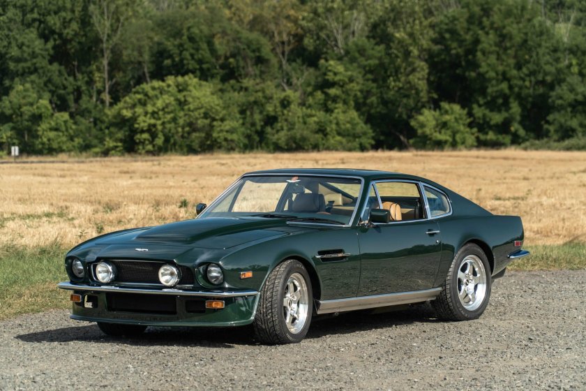 Aston martin v 8 vantage 1977