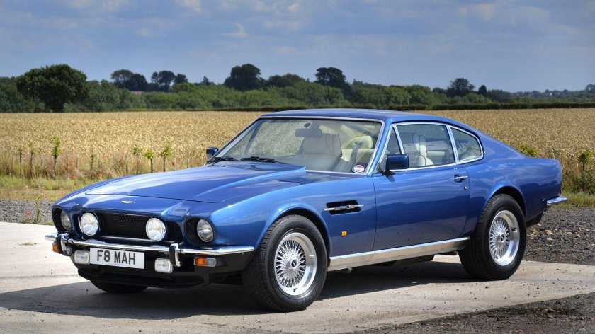Aston Martin v8 1972