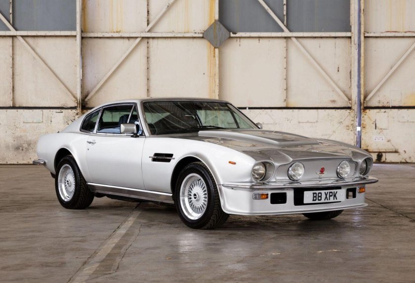 Aston Martin v8 Vantage 1985