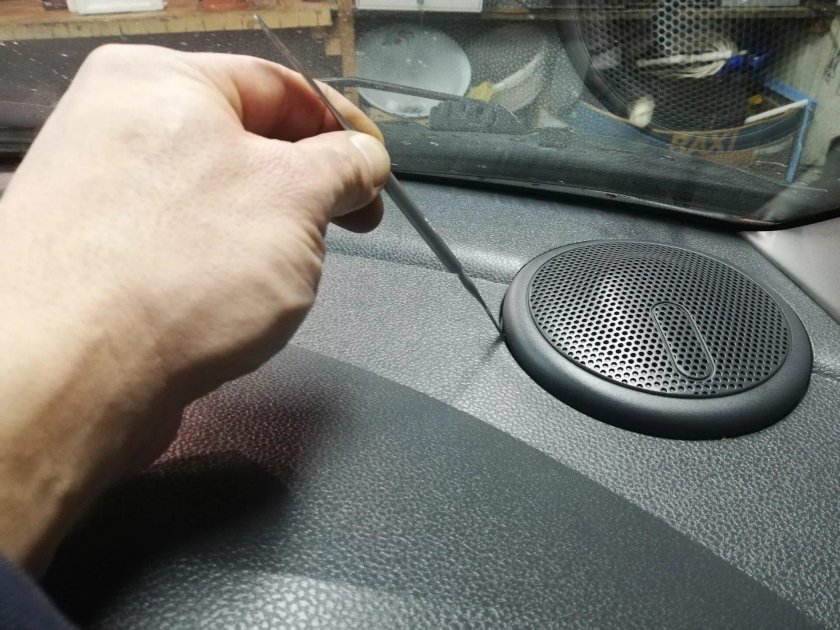 Задние динамики Spark m300