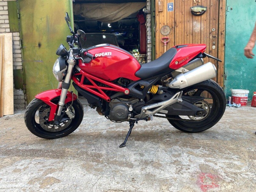 Ducati monster 796