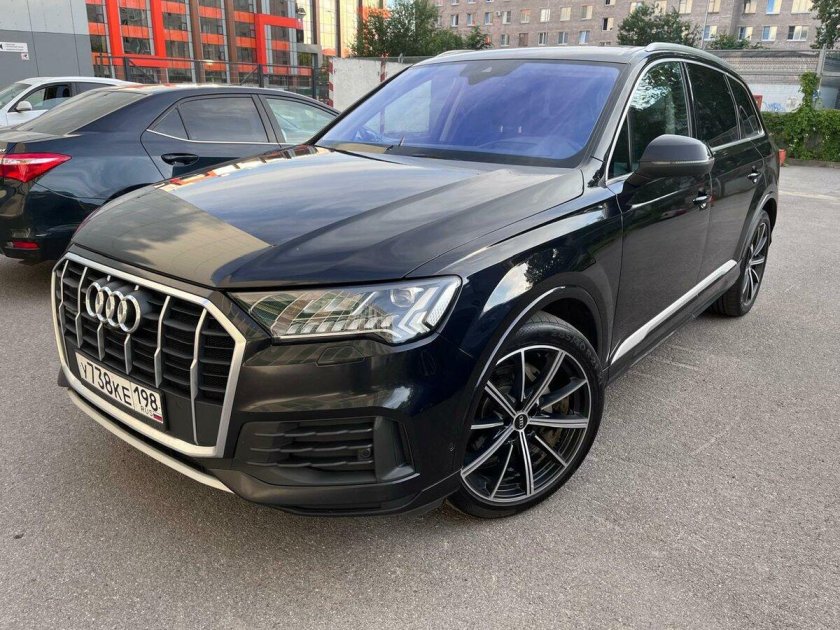 Audi q 7 4 m