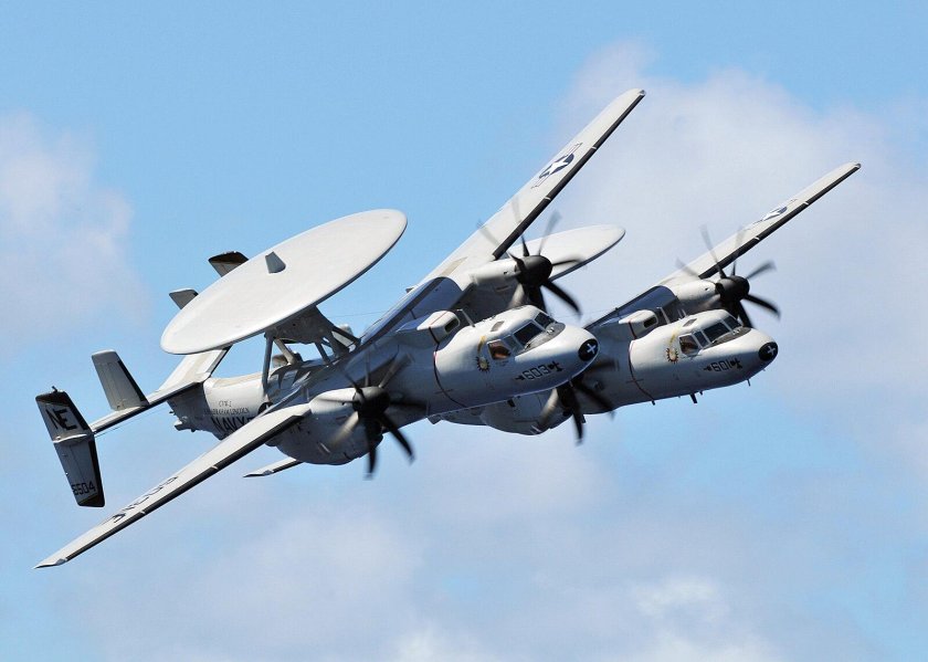 Разведывательный самолет