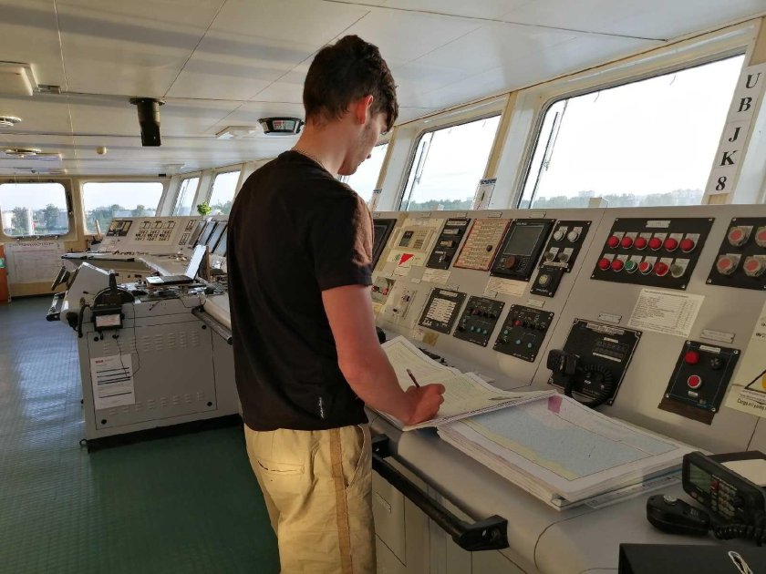 Герой России Пятницких судно