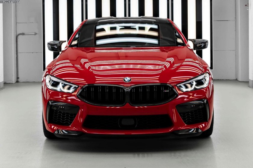 BMW m8 Red