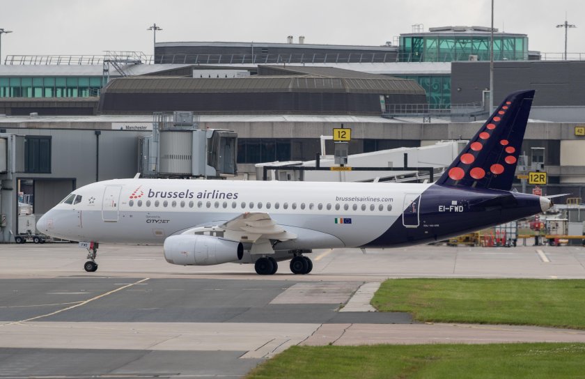 Brussels Airlines SSJ 100