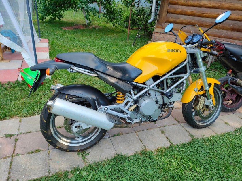 Ducati monster 400