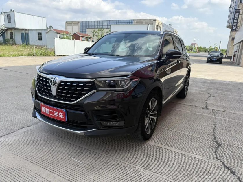 Кроссовер brilliance v7