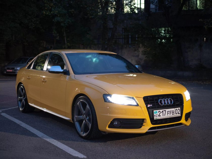 Ауди а4 б8 s-line