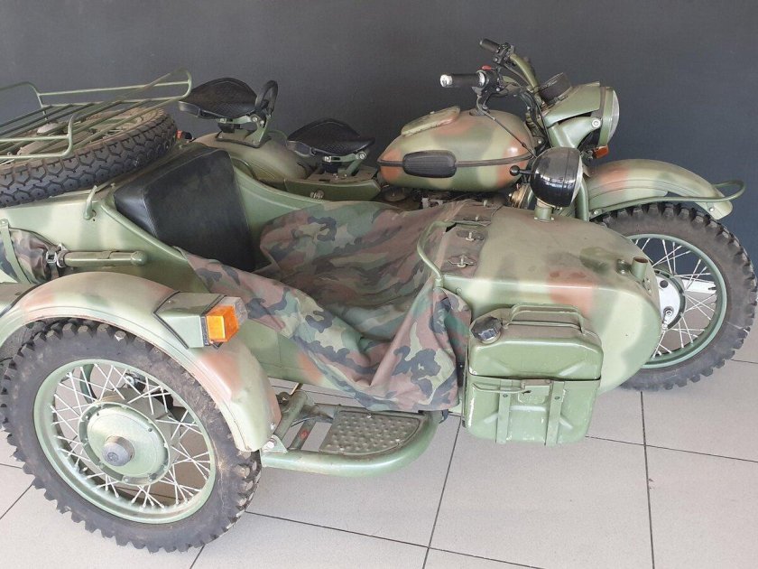 Мотоцикл Урал 2005