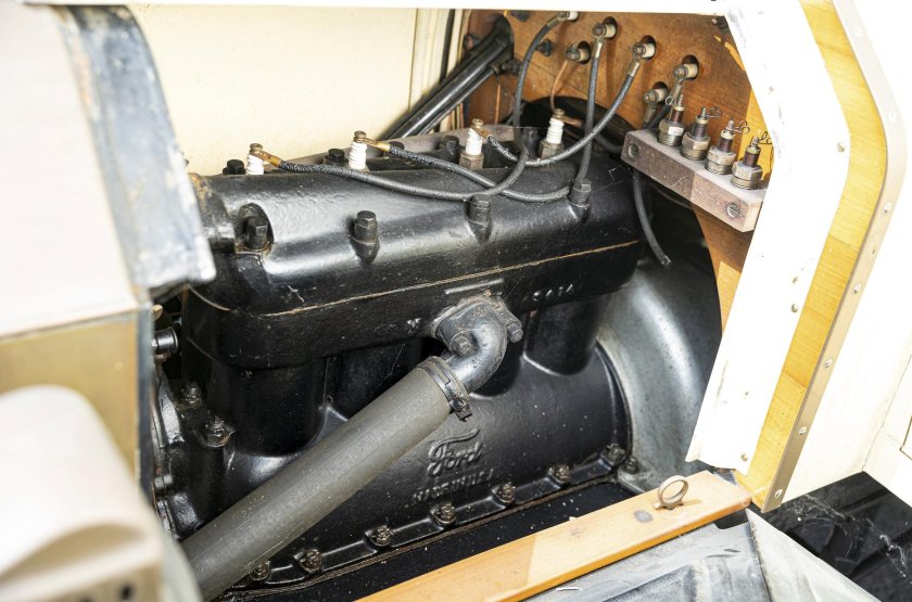 Ford model t двигатель